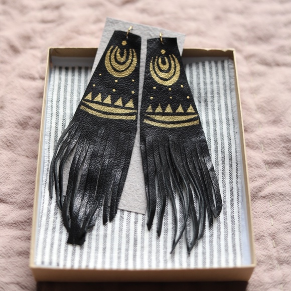 Upcycled leather boho earrings. NWT - Picture 2 of 3